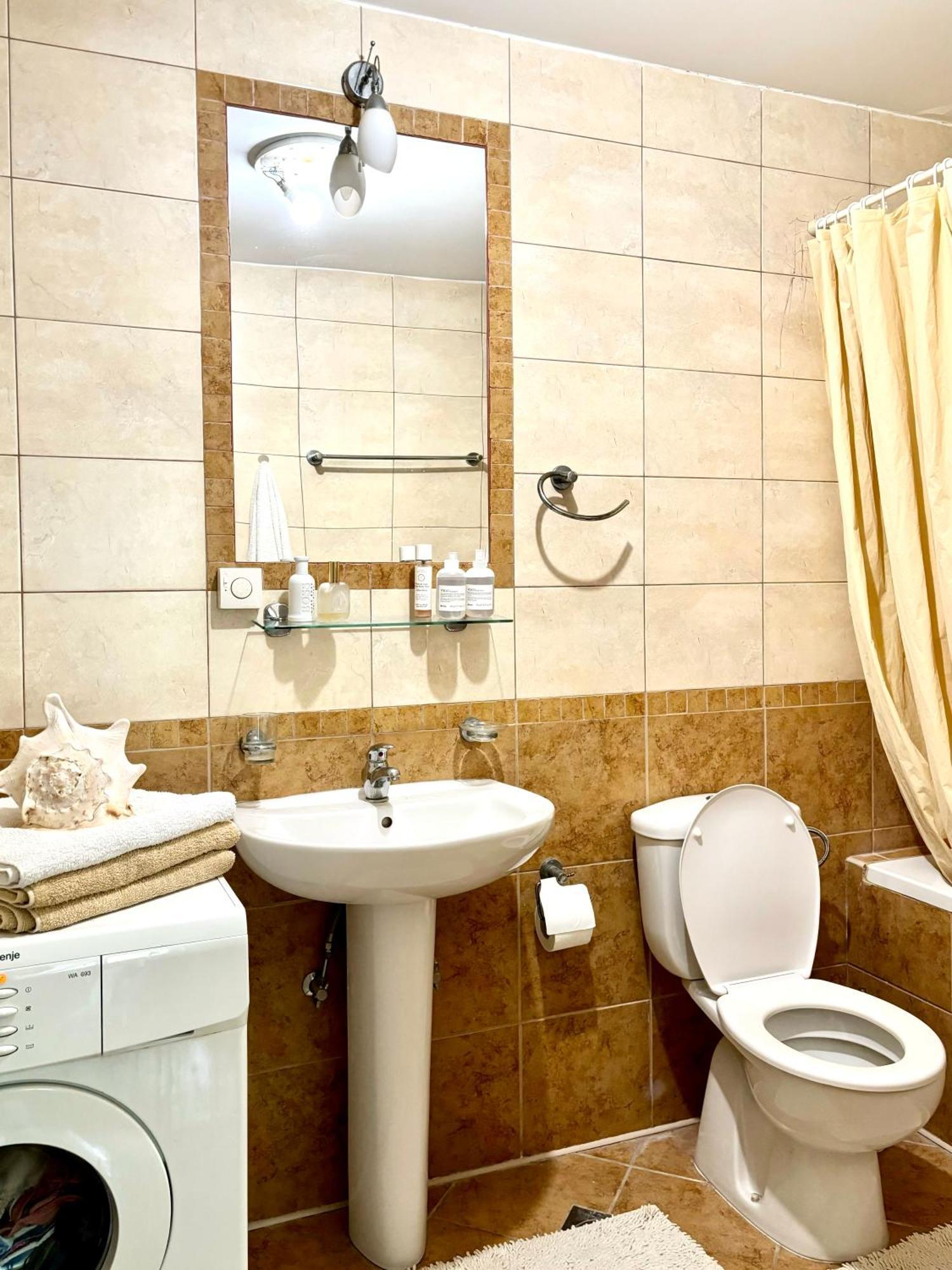 Apartment Tri Kiparisa Tivat Exterior foto